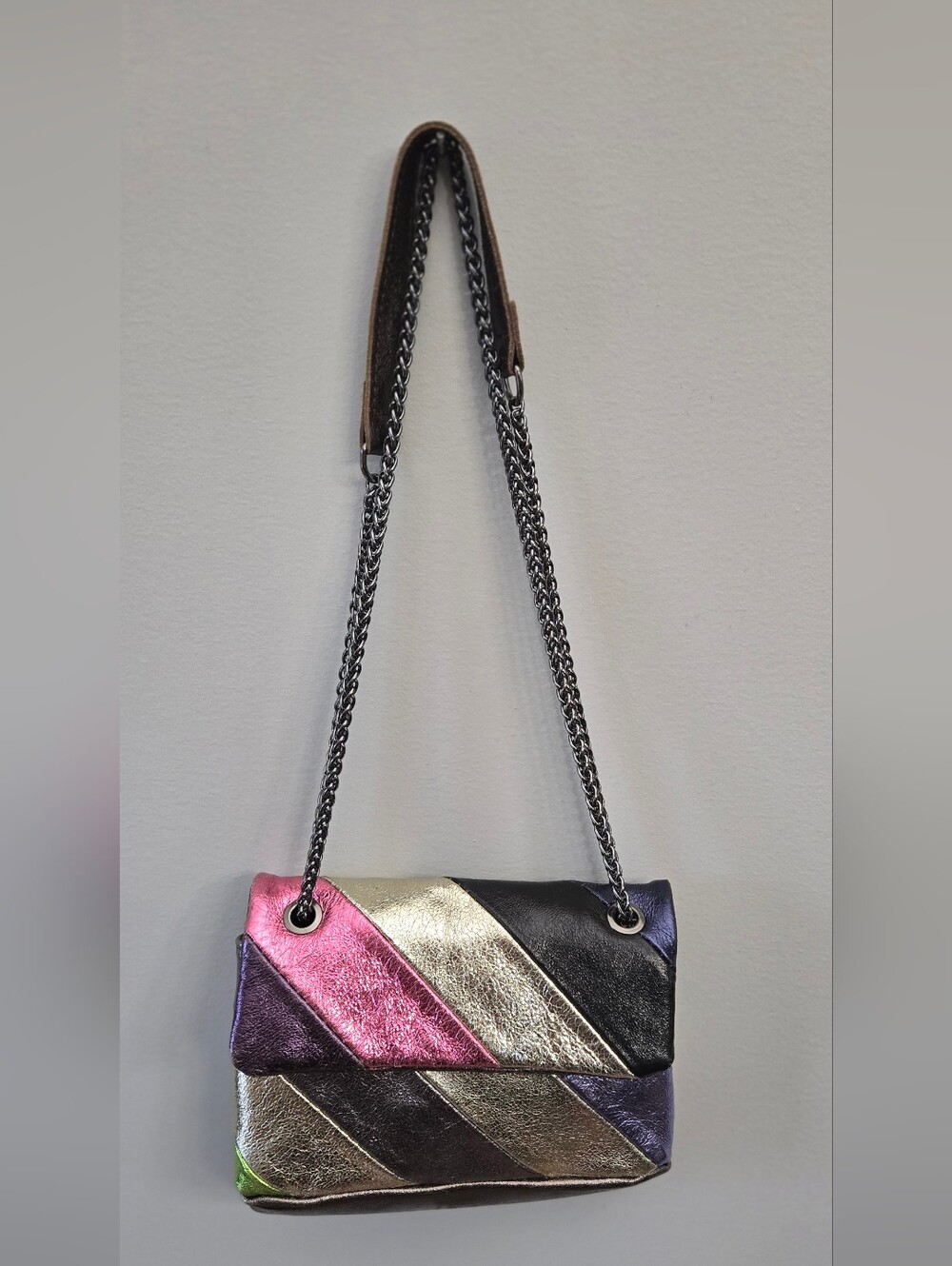 Metallic Multi-Color Leather Shoulder Bag with Chain Strap